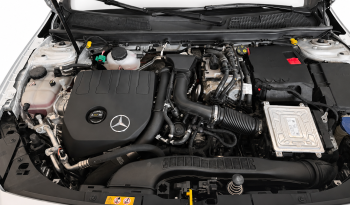 Mercedes Benz A 250 e cheio
